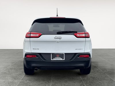 2015 Jeep Cherokee Sport