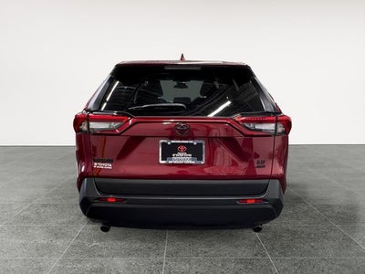 2022 Toyota RAV4 LE