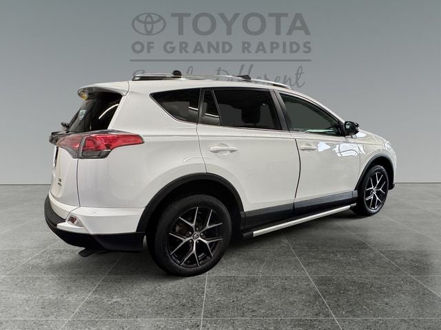 2016 Toyota RAV4 SE