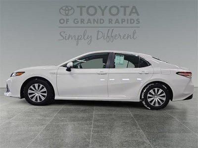 2019 Toyota Camry Hybrid LE