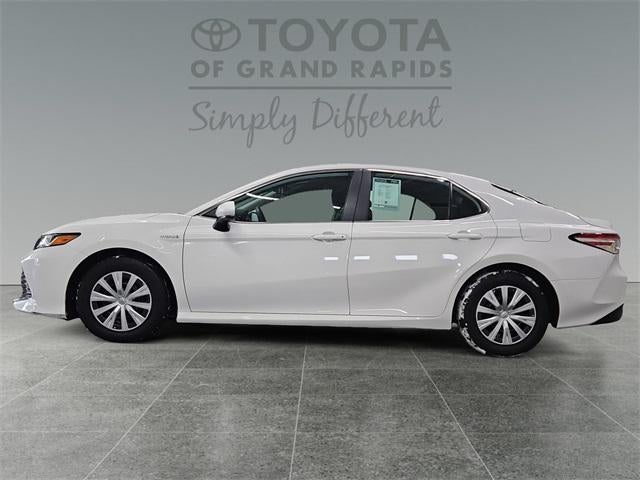 2019 Toyota Camry Hybrid LE