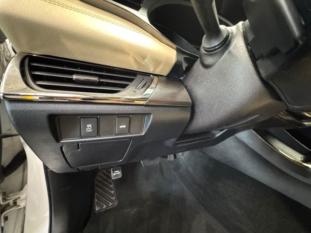 2016 Toyota Avalon XLE