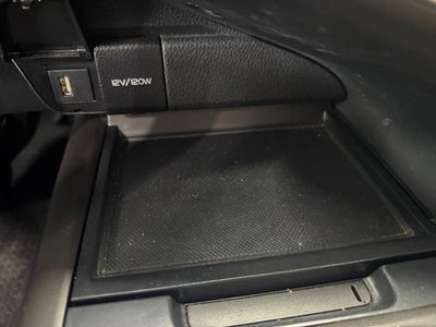 2022 Toyota Camry Hybrid LE