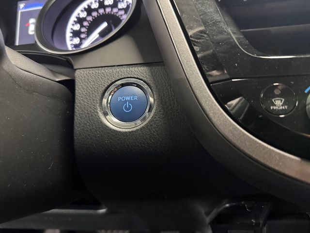 2022 Toyota Camry Hybrid LE