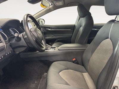 2022 Toyota Camry Hybrid LE