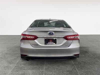2020 Toyota Camry Hybrid XLE