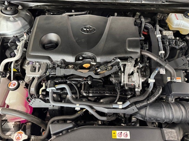 2020 Toyota Camry Hybrid XLE