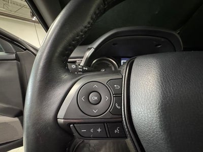 2022 Toyota Camry Hybrid SE
