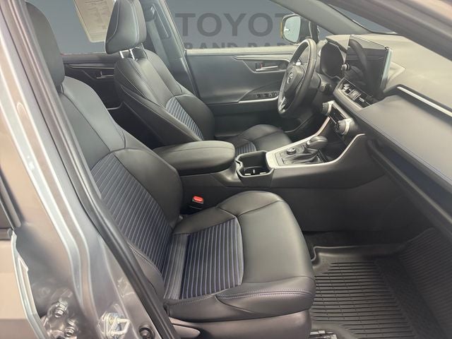2025 Toyota RAV4 Hybrid XSE