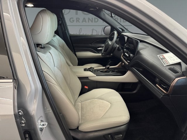 2026 Toyota Grand Highlander Hybrid MAX Limited