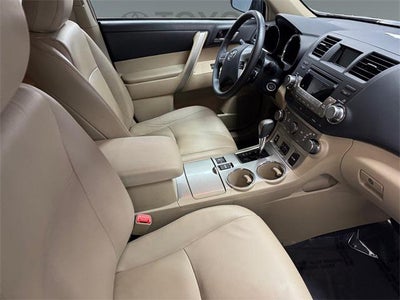 2012 Toyota Highlander SE