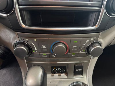 2013 Toyota Highlander SE