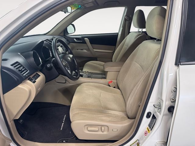 2013 Toyota Highlander Base Plus V6