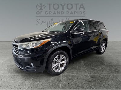 2016 Toyota Highlander LE Plus V6