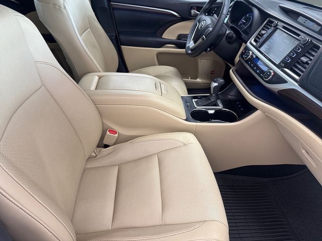 2016 Toyota Highlander Hybrid Limited Platinum