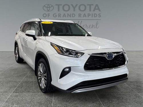 2024 Toyota Highlander Hybrid Platinum