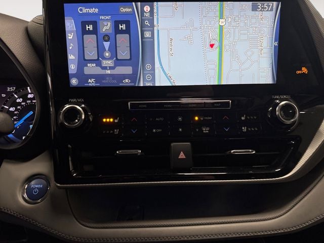 2022 Toyota Highlander Hybrid Platinum