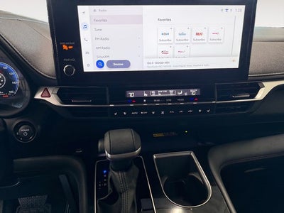 2025 Toyota Sienna Platinum 7 Passenger