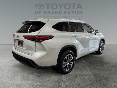 2023 Toyota Highlander XLE