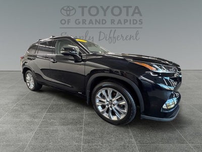 2023 Toyota Highlander Hybrid Limited