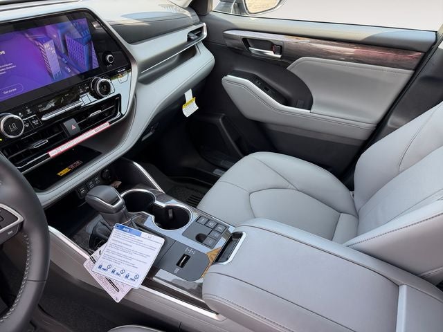 2026 Toyota Highlander Hybrid Limited
