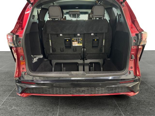 2022 Toyota Sienna XSE 7 Passenger