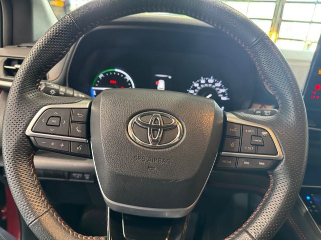 2022 Toyota Sienna XSE 7 Passenger