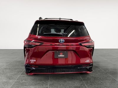 2022 Toyota Sienna XSE 7 Passenger