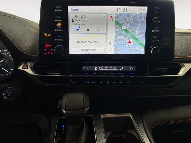 2022 Toyota Sienna XSE 7 Passenger