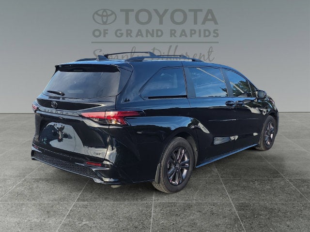 2026 Toyota Sienna XSE 7 Passenger