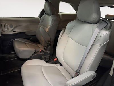 2022 Toyota Sienna XLE 7 Passenger