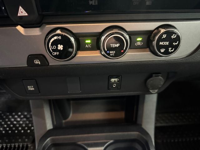 2017 Toyota Tacoma SR