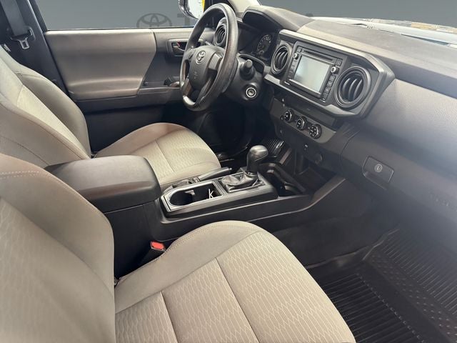 2017 Toyota Tacoma SR