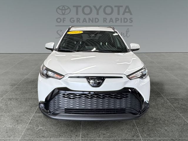 2023 Toyota Corolla Cross Hybrid SE