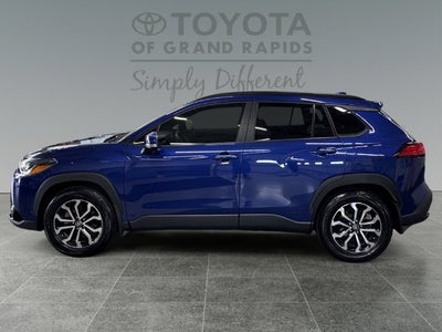 2023 Toyota Corolla Cross Hybrid SE