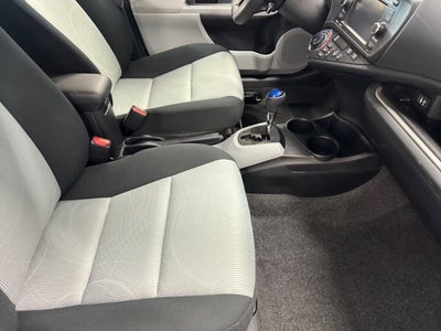 2014 Toyota Prius c Three