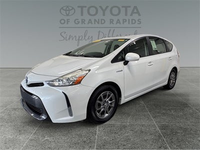 2015 Toyota Prius v Three