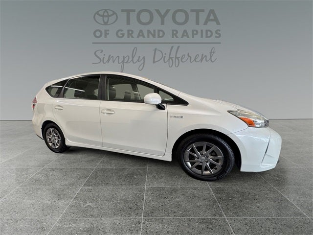 2015 Toyota Prius v Three