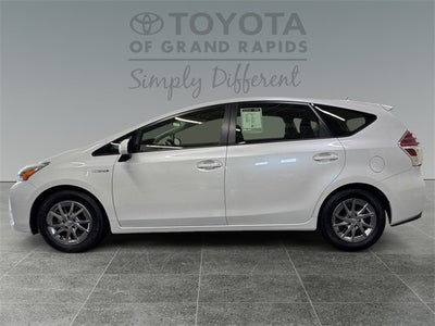 2015 Toyota Prius v Three