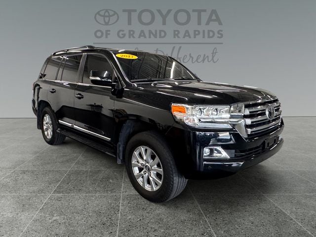2017 Toyota Land Cruiser Base