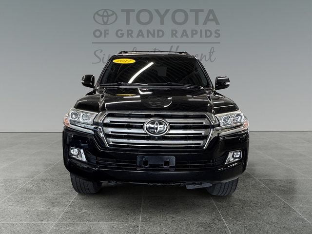 2017 Toyota Land Cruiser Base