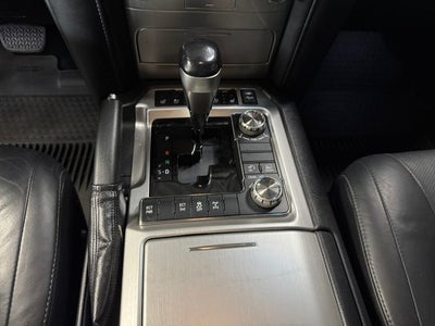 2017 Toyota Land Cruiser Base