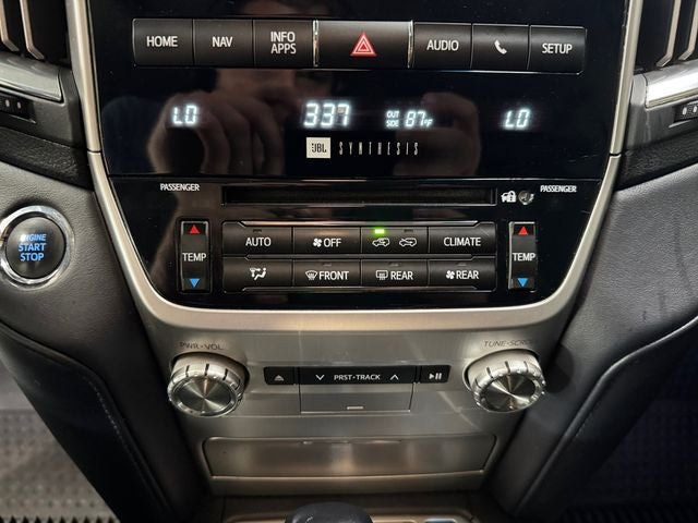 2017 Toyota Land Cruiser Base