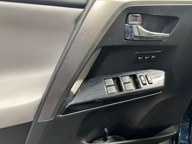 2017 Toyota RAV4 Hybrid Limited