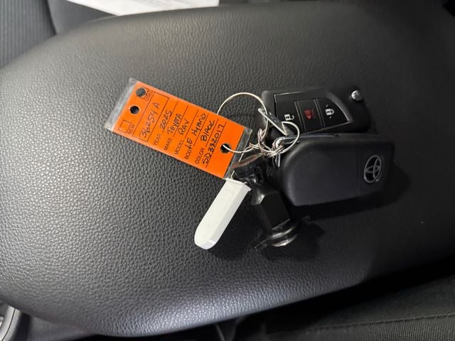 2025 Toyota RAV4 Hybrid LE