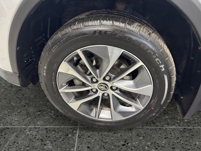 2016 Toyota RAV4 Hybrid XLE