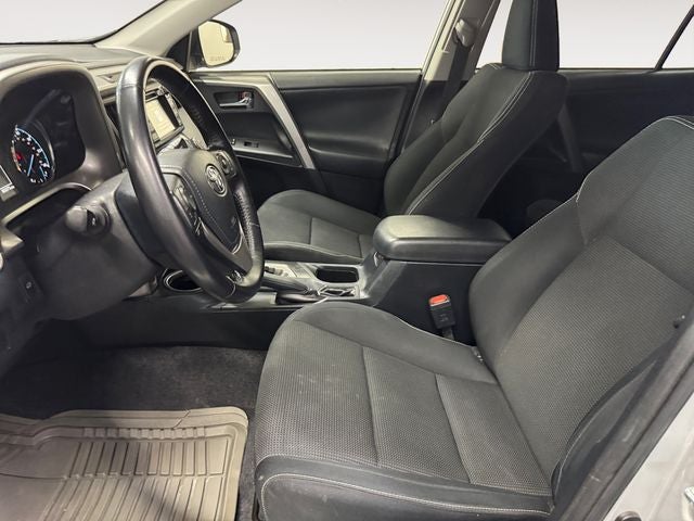 2016 Toyota RAV4 Hybrid XLE