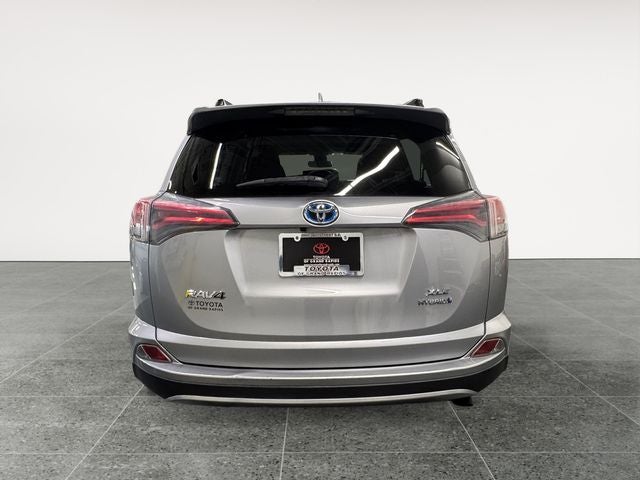 2018 Toyota RAV4 Hybrid XLE
