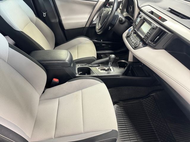 2018 Toyota RAV4 Hybrid XLE