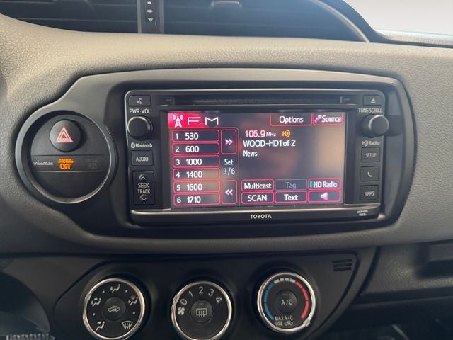 2017 Toyota Yaris LE